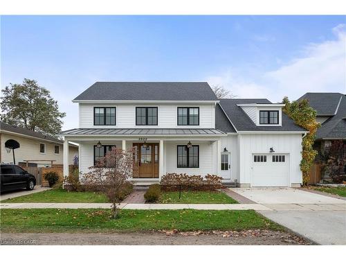 3922 Twenty Third Street, Lincoln, ON - Outdoor With Facade