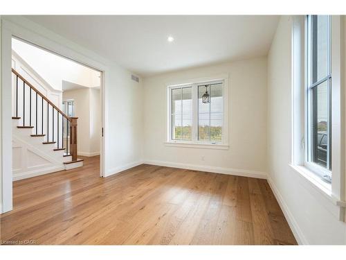 3922 Twenty Third Street, Lincoln, ON - Indoor Photo Showing Other Room