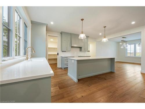 3922 Twenty Third Street, Lincoln, ON - Indoor Photo Showing Kitchen With Upgraded Kitchen