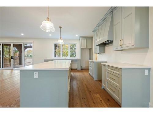 3922 Twenty Third Street, Lincoln, ON - Indoor Photo Showing Kitchen