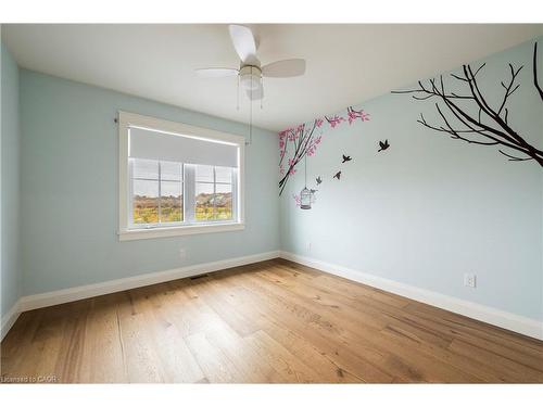 3922 Twenty Third Street, Lincoln, ON - Indoor Photo Showing Other Room