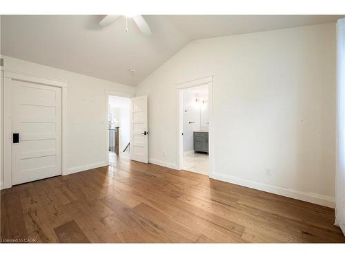 3922 Twenty Third Street, Lincoln, ON - Indoor Photo Showing Other Room