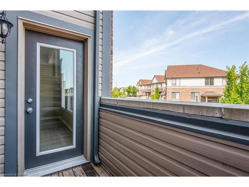 H3-70 Willowrun Drive, Kitchener, ON - Outdoor With Exterior