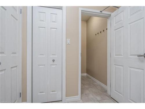 H3-70 Willowrun Drive, Kitchener, ON - Indoor Photo Showing Other Room