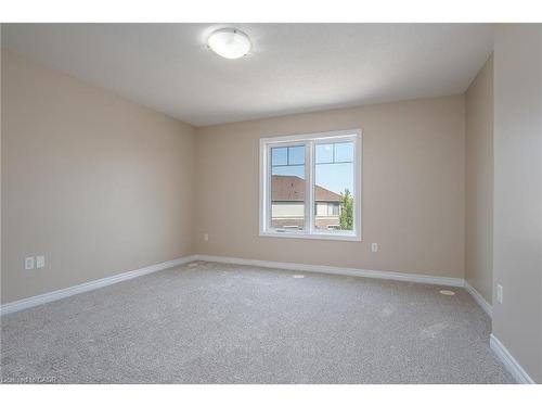 H3-70 Willowrun Drive, Kitchener, ON - Indoor Photo Showing Other Room