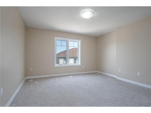H3-70 Willowrun Drive, Kitchener, ON - Indoor Photo Showing Other Room