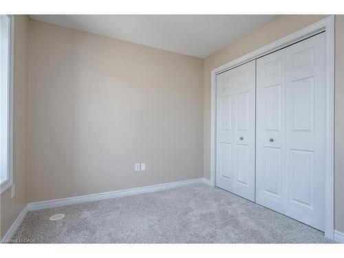 H3-70 Willowrun Drive, Kitchener, ON - Indoor Photo Showing Other Room
