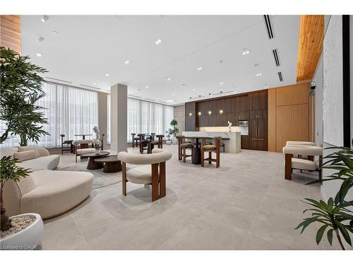 262-333 Sunseeker Avenue, Innisfil, ON - Indoor