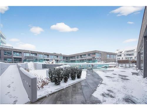 262-333 Sunseeker Avenue, Innisfil, ON - Outdoor