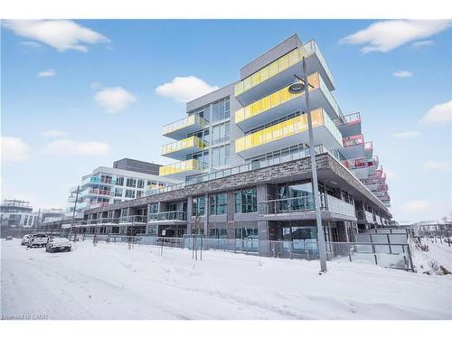 262-333 Sunseeker Avenue, Innisfil, ON - Outdoor With Balcony