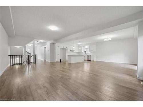 252 Otterbein Road, Kitchener, ON - Indoor