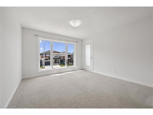 252 Otterbein Road, Kitchener, ON - Indoor Photo Showing Other Room