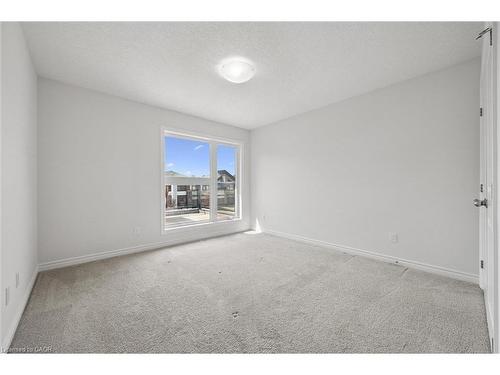 252 Otterbein Road, Kitchener, ON - Indoor Photo Showing Other Room