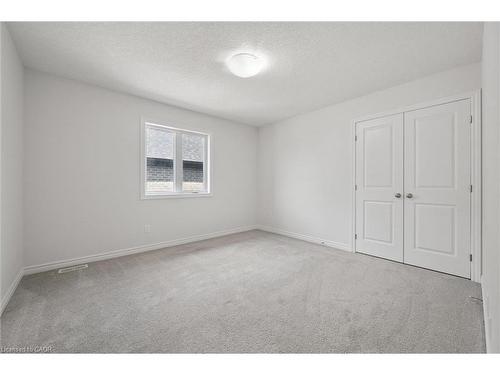 252 Otterbein Road, Kitchener, ON - Indoor Photo Showing Other Room