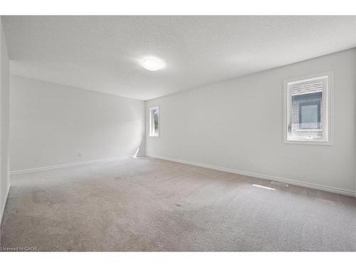 252 Otterbein Road, Kitchener, ON - Indoor Photo Showing Other Room