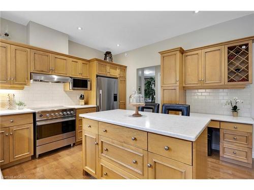 226 Hume Road, Puslinch, ON - Indoor Photo Showing Kitchen