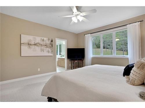 226 Hume Road, Puslinch, ON - Indoor Photo Showing Bedroom