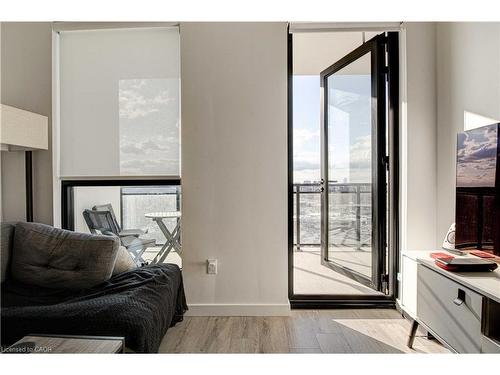 1803-181 King Street S, Waterloo, ON - Indoor