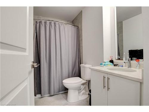 1803-181 King Street S, Waterloo, ON - Indoor Photo Showing Bathroom