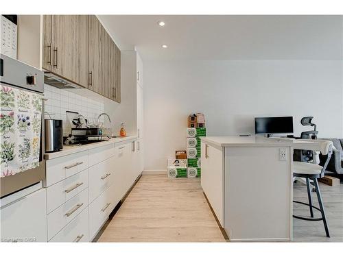 1803-181 King Street S, Waterloo, ON - Indoor Photo Showing Other Room