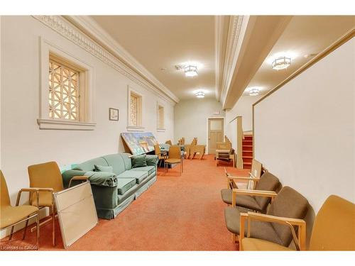 200 Main Street E, Hamilton, ON 