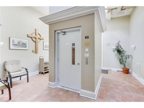 200 Main Street E, Hamilton, ON 