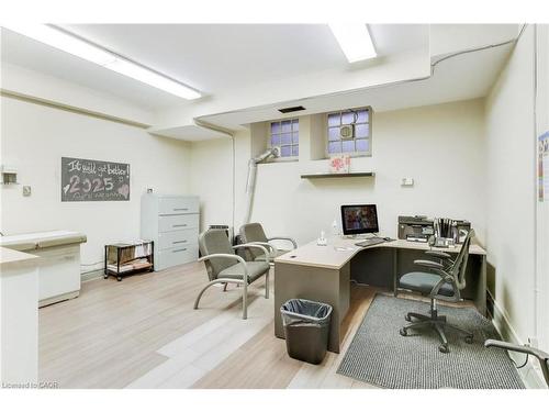 200 Main Street E, Hamilton, ON 