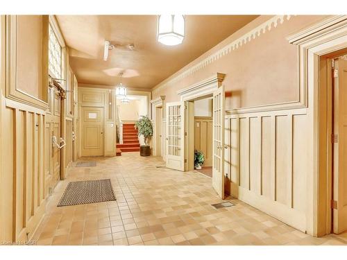 200 Main Street E, Hamilton, ON 