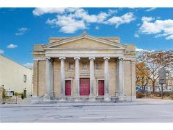 200 Main Street E Hamilton, ON L8N 1H3