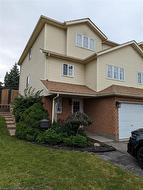 2 Highbrook Street  Kitchener, ON N2E 3P1