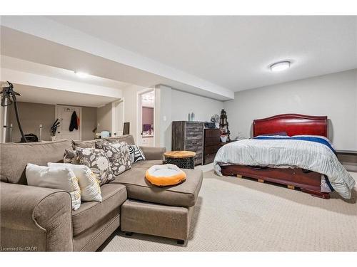 82 Couling Crescent, Guelph, ON - Indoor