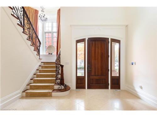 1081 Argyle Drive, Oakville, ON - Indoor Photo Showing Other Room