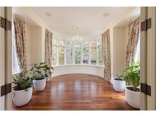 1081 Argyle Drive, Oakville, ON - Indoor Photo Showing Other Room