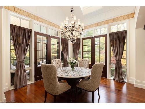 1081 Argyle Drive, Oakville, ON - Indoor Photo Showing Dining Room