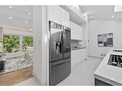 568 Dynes Road, Burlington, ON - Indoor Photo Showing Other Room