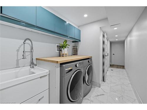 568 Dynes Road, Burlington, ON - Indoor Photo Showing Laundry Room