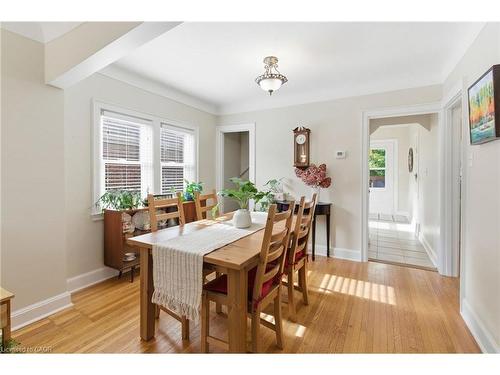 76 East 15Th Street, Hamilton, ON - Indoor Photo Showing Dining Room