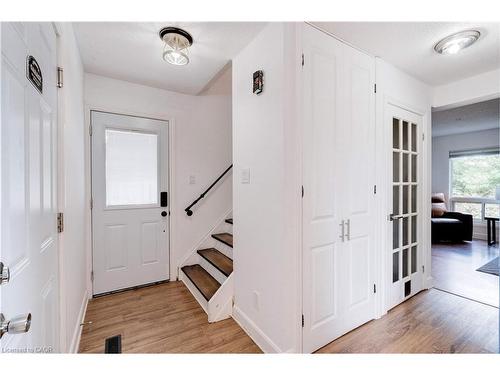 2261 Leominster Drive, Burlington, ON - Indoor Photo Showing Other Room