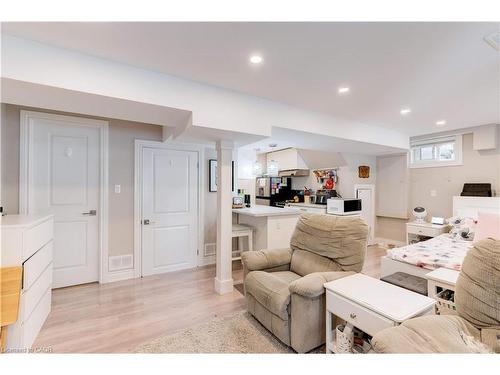 2261 Leominster Drive, Burlington, ON - Indoor Photo Showing Other Room