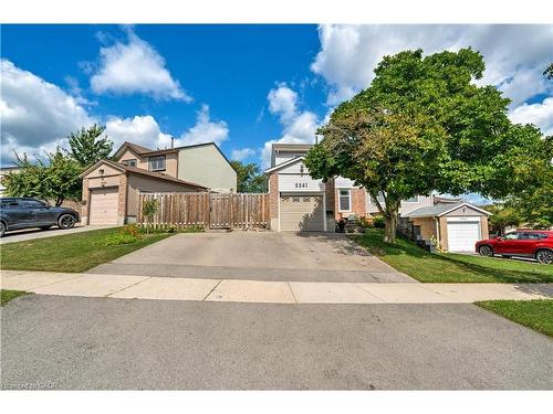2261 Leominster Drive, Burlington, ON - Outdoor