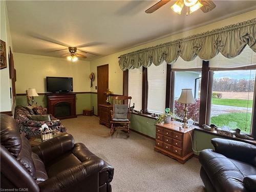9729 York Road, West Lincoln, ON - Indoor Photo Showing Other Room With Fireplace