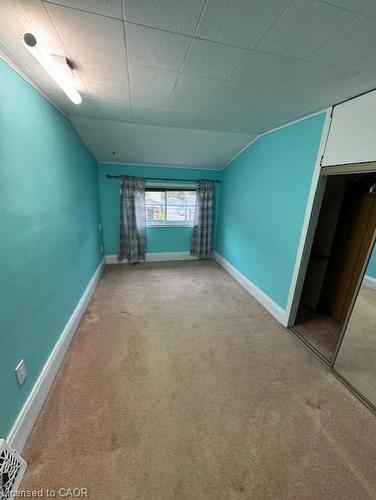 304 Park Street, Hamilton, ON - Indoor Photo Showing Other Room