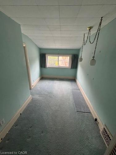 304 Park Street, Hamilton, ON - Indoor Photo Showing Other Room