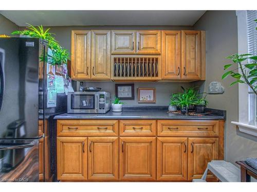 81 Beechwood Avenue, Hamilton, ON - Indoor Photo Showing Kitchen