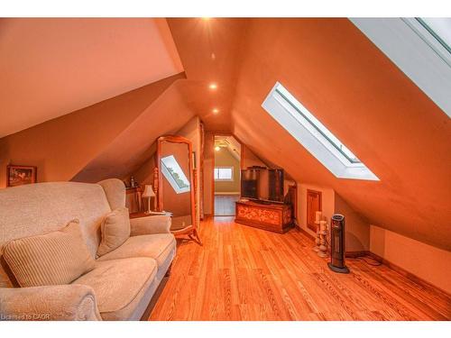 81 Beechwood Avenue, Hamilton, ON - Indoor Photo Showing Other Room