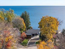 121 Edgecliffe Place  Burlington, ON L7L 3Z2