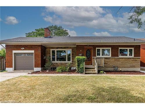 18 Masterson Drive  St. Catharines, ON L2T 3P1