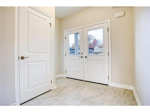 Upper-26 Willson Drive, Thorold, ON - Indoor Photo Showing Other Room