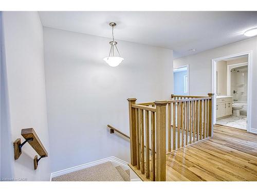 Upper-26 Willson Drive, Thorold, ON - Indoor Photo Showing Other Room