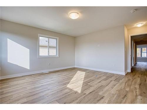 Upper-26 Willson Drive, Thorold, ON - Indoor Photo Showing Other Room